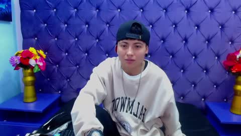 Snapshot of im_mathias chatting on January 9, 2:54 am mathias online show from January 9, 2:54 am