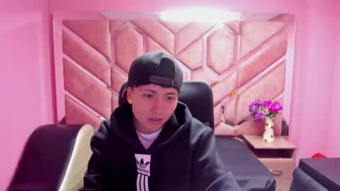 Snapshot of im_mathias chatting on January 14, 2:40 am mathias online show from January 14, 2:40 am