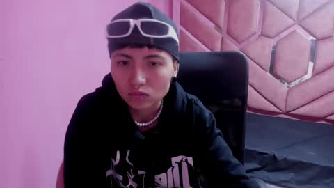 Snapshot of im_mathias chatting on January 15, 5:19 am mathias online show from January 15, 5:19 am