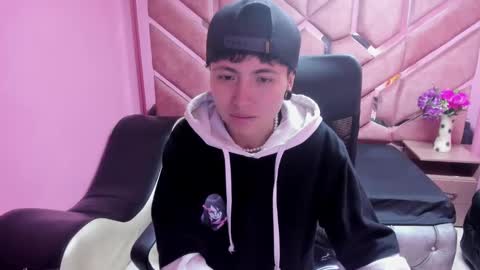 Snapshot of im_mathias chatting on January 17, 11:59 am mathias online show from January 17, 11:59 am