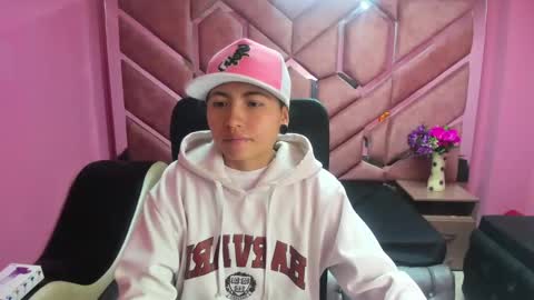 Snapshot of im_mathias chatting on January 21, 2:22 am mathias online show from January 21, 2:22 am