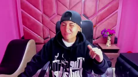 Snapshot of im_mathias chatting on January 24, 2:49 am mathias online show from January 24, 2:49 am