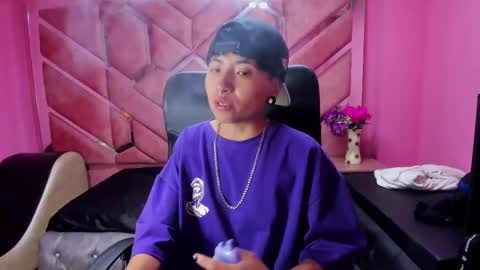 Snapshot of im_mathias chatting on January 29, 9:44 am mathias online show from January 29, 9:44 am