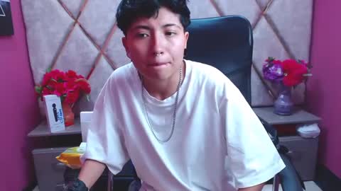 Snapshot of im_mathias chatting on February 7, 4:59 am mathias online show from February 7, 4:59 am