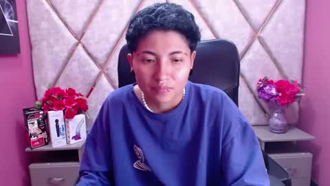 Snapshot of im_mathias chatting on February 14, 6:45 am mathias online show from February 14, 6:45 am