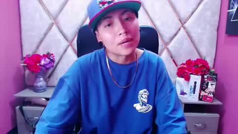 Snapshot of im_mathias chatting on February 18, 2:05 am mathias online show from February 18, 2:05 am