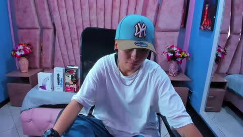 Snapshot of im_mathias chatting on March 5, 2:46 am mathias online show from March 5, 2:46 am