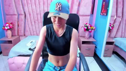 Snapshot of im_mathias chatting on March 5, 5:50 am mathias online show from March 5, 5:50 am