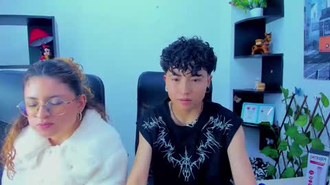 Snapshot of im_mathias chatting on October 18, 12:35 am mathias online show from October 18, 12:35 am