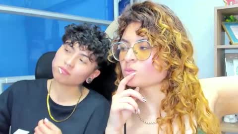 Snapshot of im_mathias chatting on November 5, 2:44 am mathias online show from November 5, 2:44 am