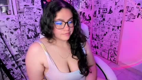 mei mei uwu online show from March 31, 12:23 am