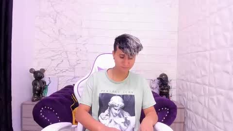 im_milan_rs online show from February 19, 3:28 am