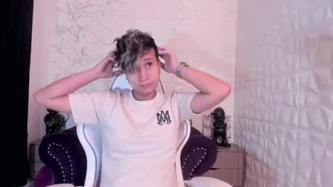 im_milan_rs online show from March 9, 3:11 am