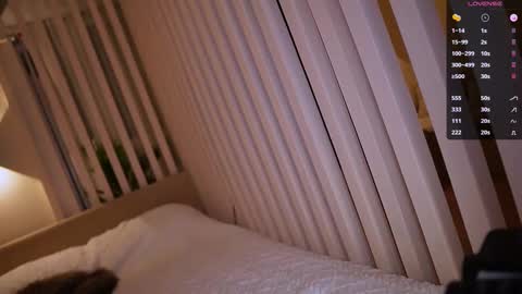 Milla online show from November 11, 3:23 pm