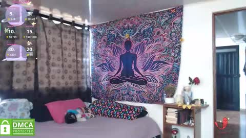 Cutie pie online show from October 19, 2:29 pm