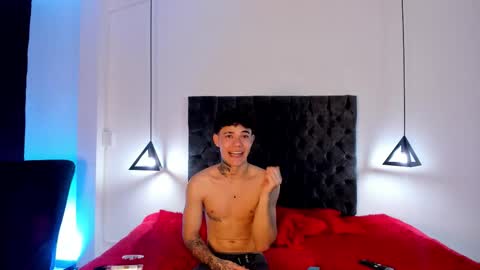 Snapshot of im_seven_ chatting on March 2, 7:15 am Seven online show from March 2, 7:15 am