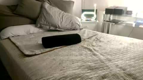 Im yourxtoy online show from February 15, 5:31 pm