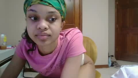 scarlett amour online show from February 9, 3:32 am