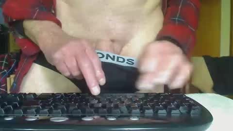 Snapshot of imaussiechris chatting on November 6, 12:33 am Aussie Guy online show from November 6, 12:33 am