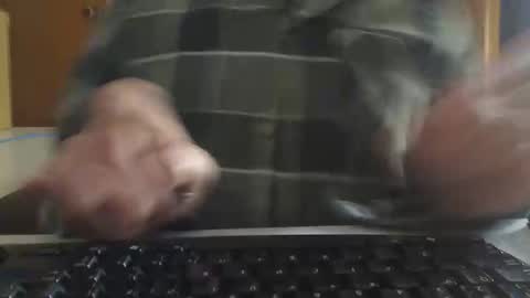 Snapshot of imaussiechris chatting on December 14, 10:36 pm Aussie Guy online show from December 14, 10:36 pm