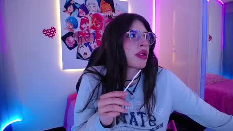 Chloe online show from September 13, 8:52 pm