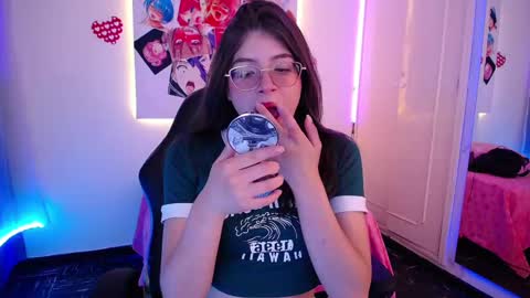 Chloe online show from September 18, 9:06 pm