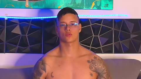 imconor online show from February 10, 9:58 pm