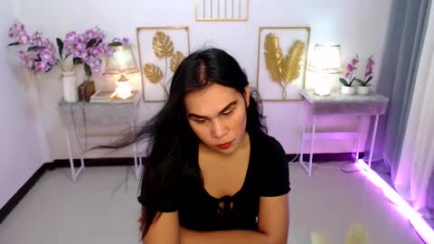 Snapshot of imdestined_foryou chatting on December 1, 4:29 pm Ashley online show from December 1, 4:29 pm