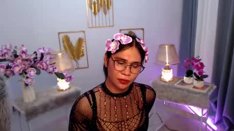 Snapshot of imdestined_foryou chatting on December 21, 3:25 am Ashley online show from December 21, 3:25 am