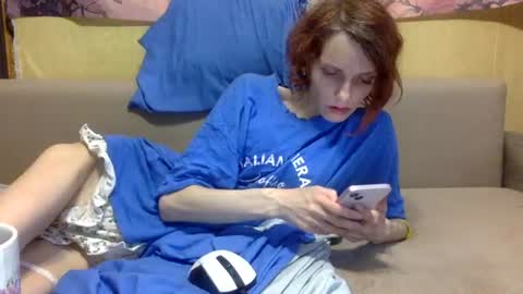 Snapshot of imelissa8malis chatting on July 1, 6:48 am irina online show from July 1, 6:48 am