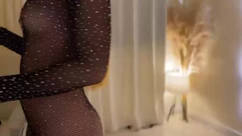 Gabriela online show from December 21, 1:04 am