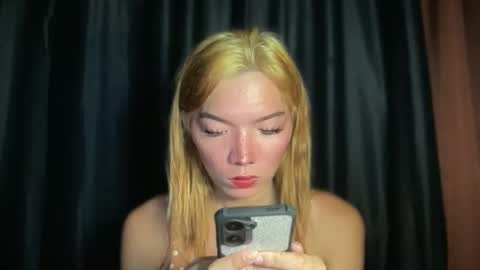 Mika online show from February 24, 3:37 am