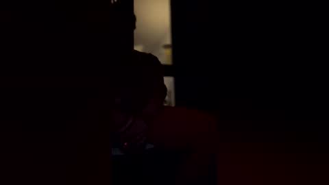 imlightskn online show from March 19, 10:41 am