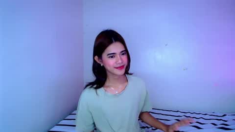 Snapshot of imma_ambani chatting on May 17, 9:49 am imma online show from May 17, 9:49 am
