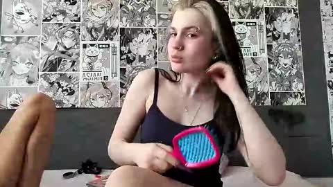 Sam and Jen online show from March 25, 8:09 am