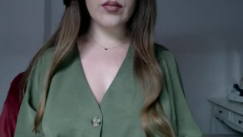 Snapshot of immouss chatting on January 31, 9:24 pm Pola online show from January 31, 9:24 pm