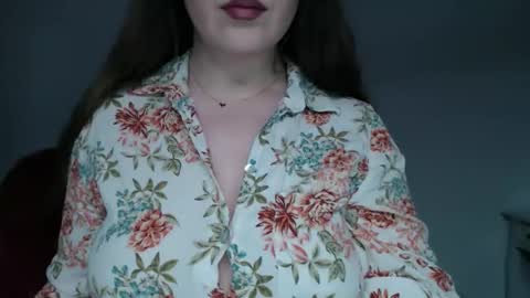 Snapshot of immouss chatting on February 5, 9:41 pm Pola online show from February 5, 9:41 pm