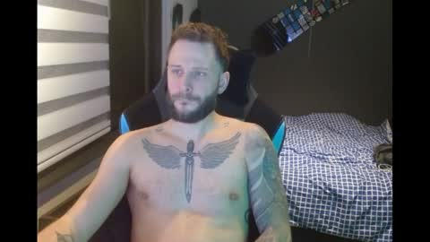 immumu online show from December 13, 8:15 pm