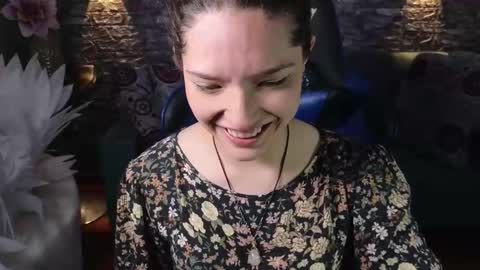 Karen  online show from October 17, 7:38 pm