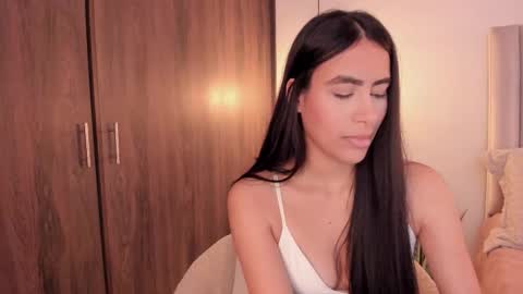 sarah online show from November 2, 8:33 pm