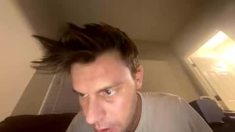 imshyguy32111 online show from November 25, 8:58 am