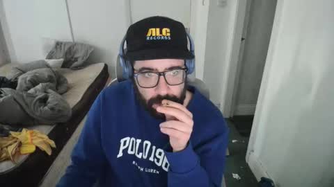 imstillfish online show from April 28, 5:18 pm