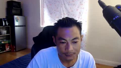 Snapshot of imtooolegit chatting on June 7, 2:54 pm pYDeYLoC online show from June 7, 2:54 pm