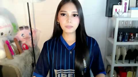 Aki online show from April 13, 2:44 pm