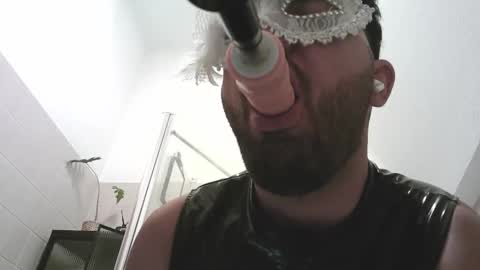 Snapshot of imyouslave chatting on October 9, 9:07 am slavemaster online show from October 9, 9:07 am