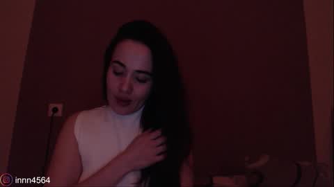 Snapshot of in_yan chatting on February 18, 5:31 pm Lin online show from February 18, 5:31 pm