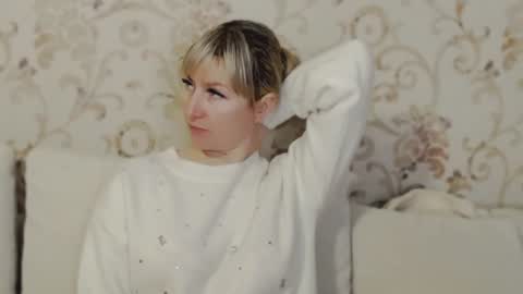 incredible_ariela online show from January 2, 2:24 pm