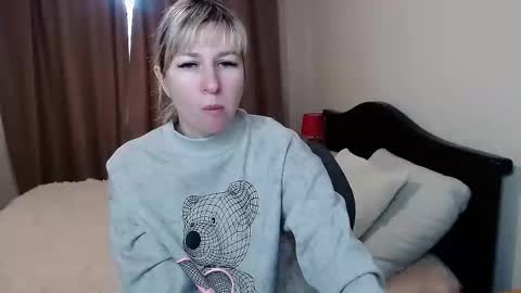 incredible_ariela online show from February 9, 12:19 pm
