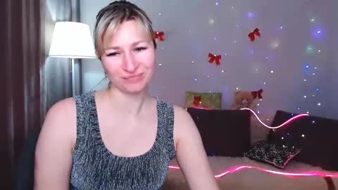 incredible_ariela online show from February 13, 11:50 am