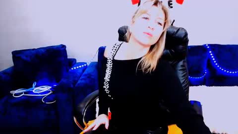 incredible_ariela online show from September 27, 9:25 am